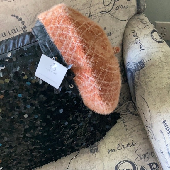 Fox+Wit women’s tam - Picture 2 of 8